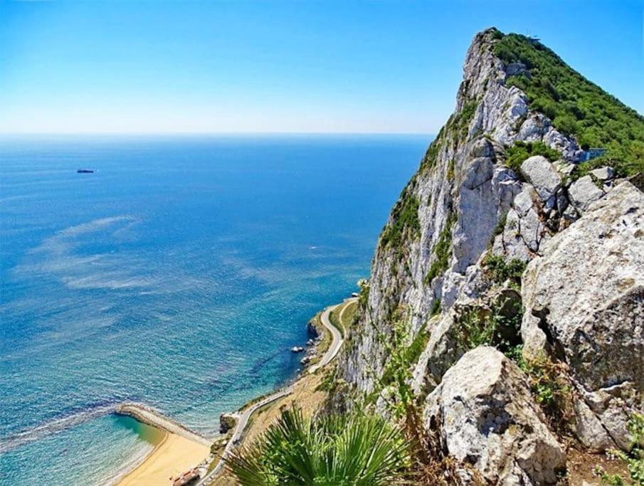 Best Location 2 Bed2 Bath W/Lift In Town! Gibraltar Eksteriør billede