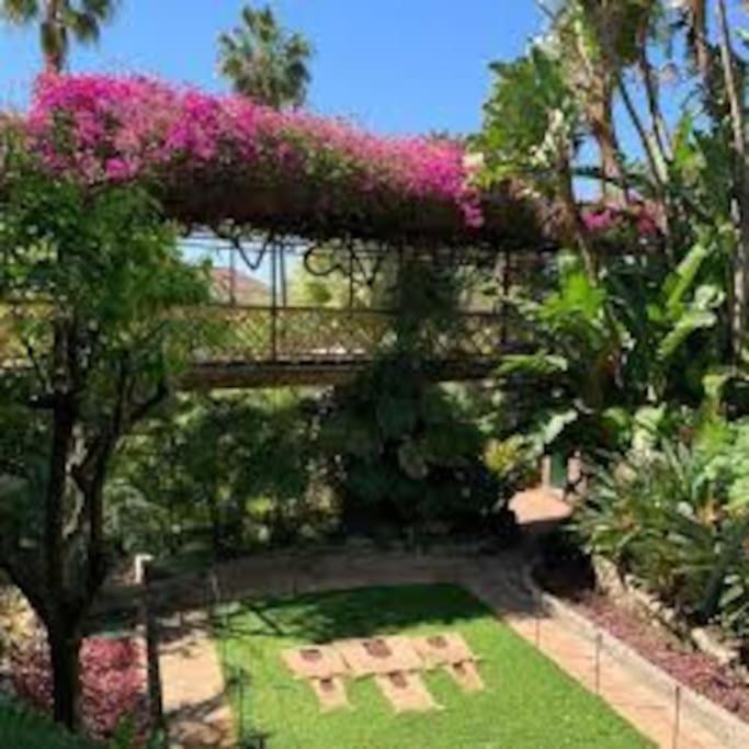 Best Location 2 Bed2 Bath W/Lift In Town! Gibraltar Eksteriør billede