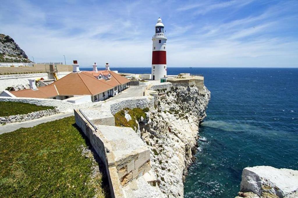 Best Location 2 Bed2 Bath W/Lift In Town! Gibraltar Eksteriør billede