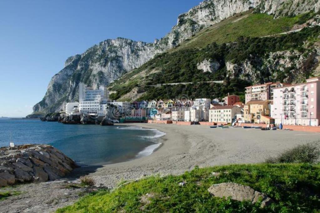 Best Location 2 Bed2 Bath W/Lift In Town! Gibraltar Eksteriør billede